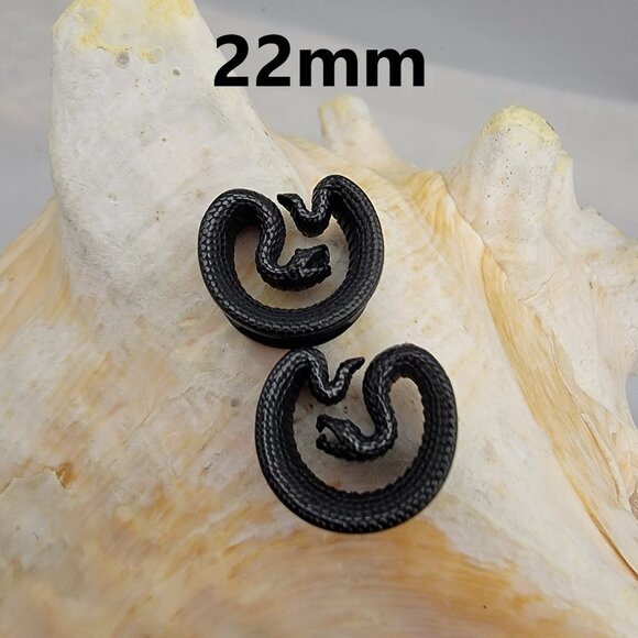 22mm Black plated stainles steel snake ear saddle light platform plug PAIR NWT - Picture 1 of 3